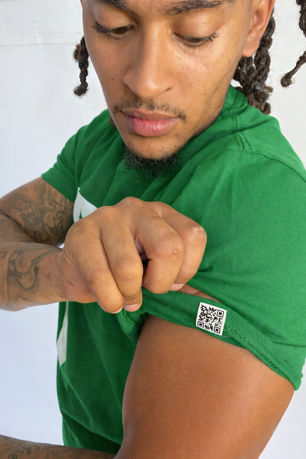 Classic 'V' t-shirt (Green)